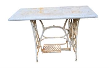Lot 587