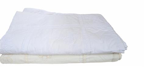 Lot 689
